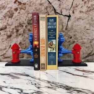 Firefighter Book Nook - 3D Printed Water Spray Fire Hydrant Decor